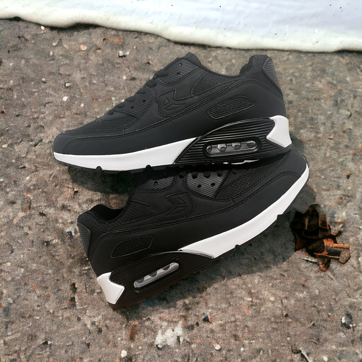 CUBICS Max Air 90 Trainers - Black