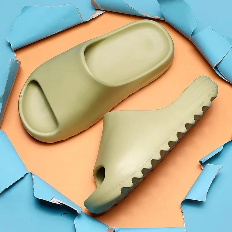 CUBICS Yezy Foam Slides - Resin